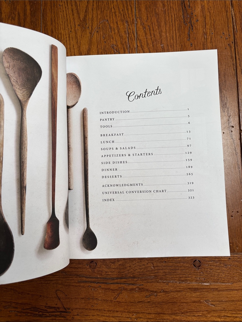 Magnolia Table A Collection of Recipes for Gathering by Joanna Gaines Cookbook - Picture 7 of 11